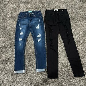 2 pairs of ripped jeans size 1(25)